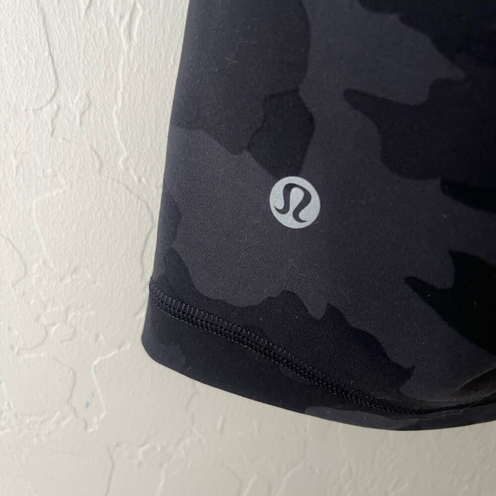 Lululemon wunder train shorts black camo 2 - Picture 7 of 7
